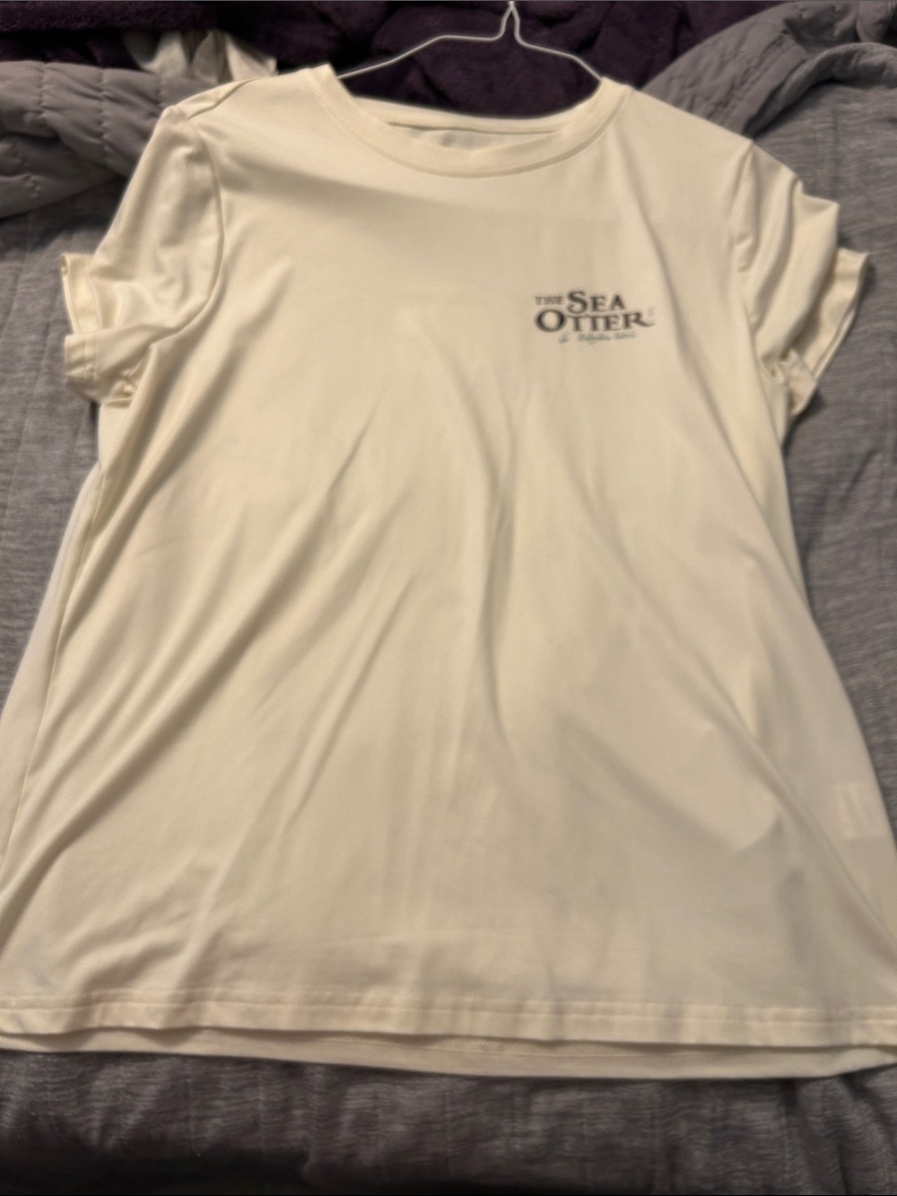 The Sea Otter Graphic Tee in Cream